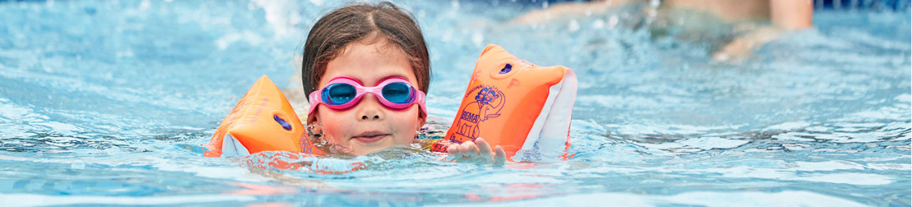 SuperCamps Child swimming SuperCamps Child swimming