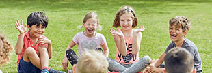 Children-playing-outside-smiling
