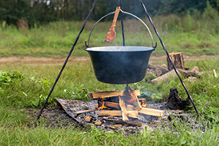 Fire lighting and wilderness cooking on SuperCamps Bushcraft