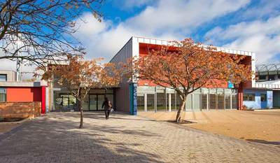 Front of Chase Bridge Primary School