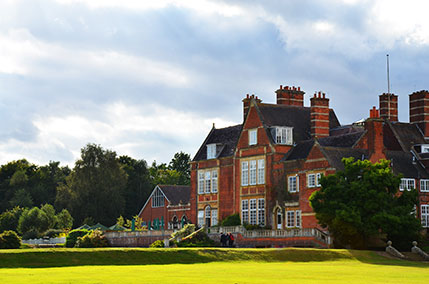 Multi-Activity Childcare at Sherfield School for children's holidays