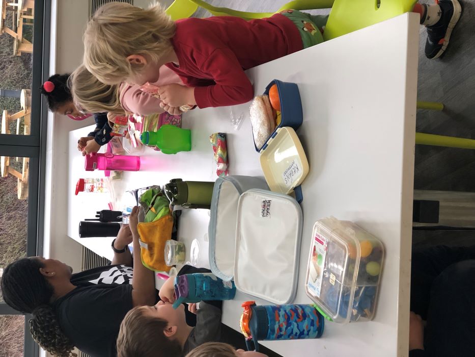 Kids eating